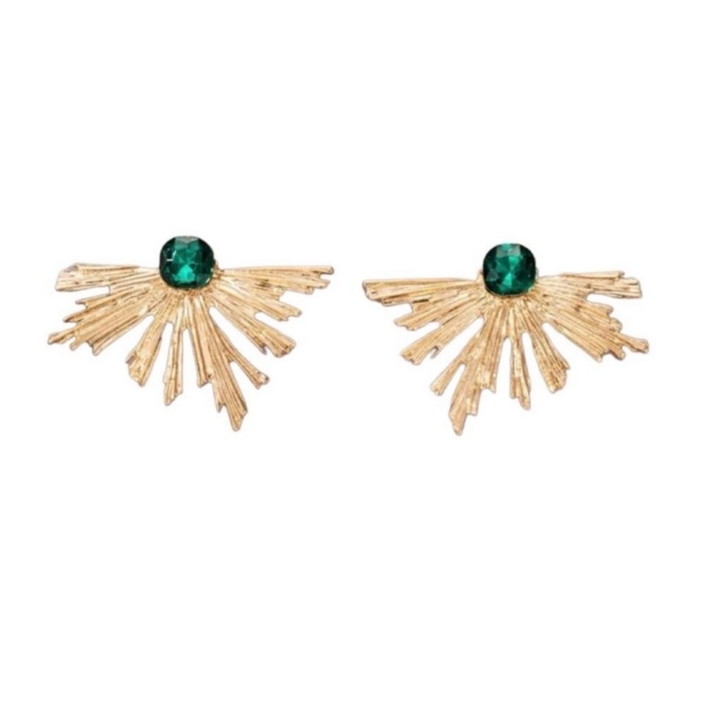 Green diamond flower earrings $10